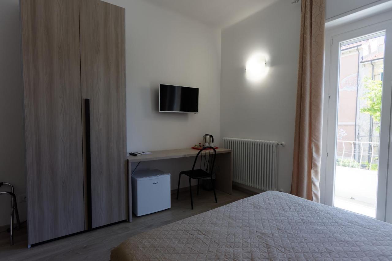 Le Coccole Hotel La Spezia Bagian luar foto